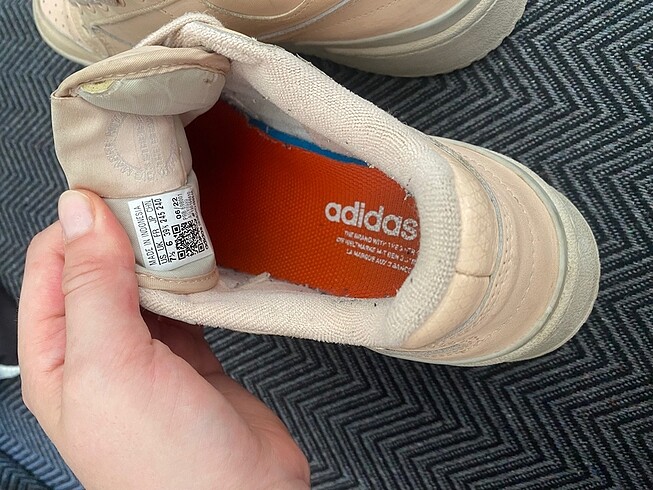 39 Beden Adidas spor ayakkabı