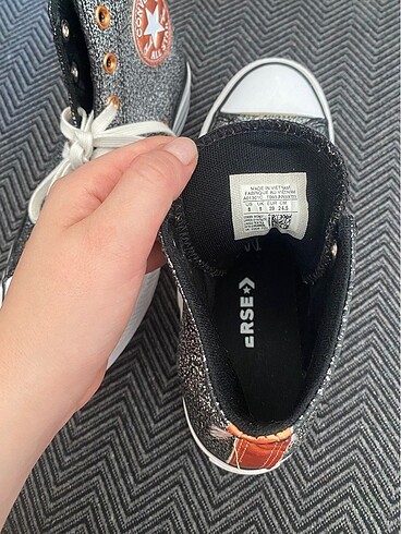 39 Beden siyah Renk Simli Converse
