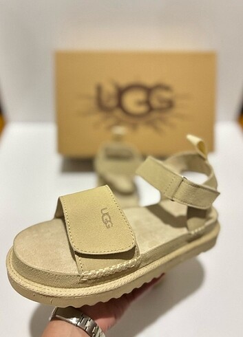 UGG Krem Sandalet