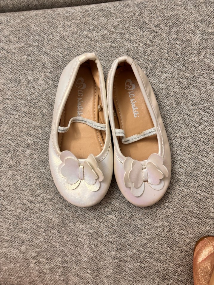 Kız Çocuk Beyaz Kelebekli Babet - Görsel 2