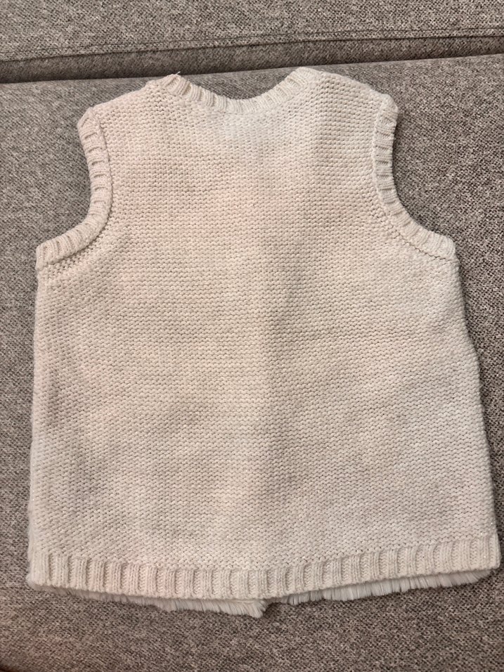 Kız Çocuk Bej Kürklü Yelek - Görsel 4