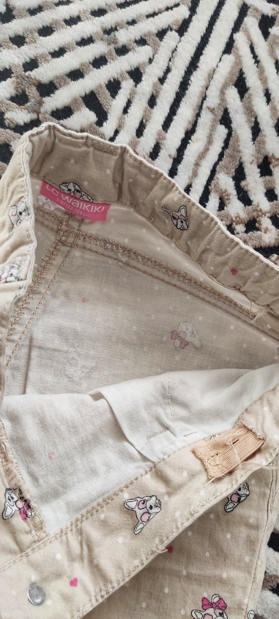 Kız Çocuk Bej Desenli Düğmeli Pantolon - Görsel 4