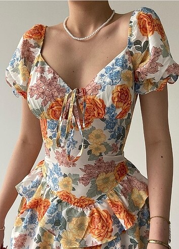 Zara Cıvıl cıvıl Çiçekli elbise 