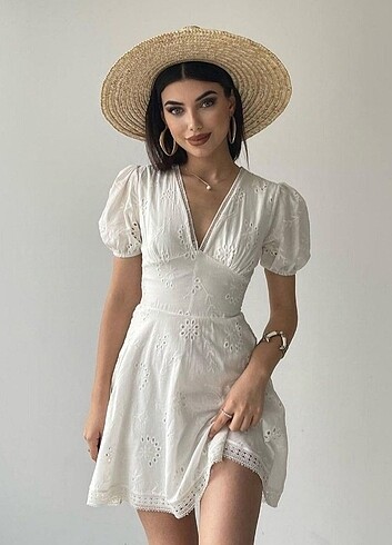 Zara Kuş gözü işlemeli Elbşse