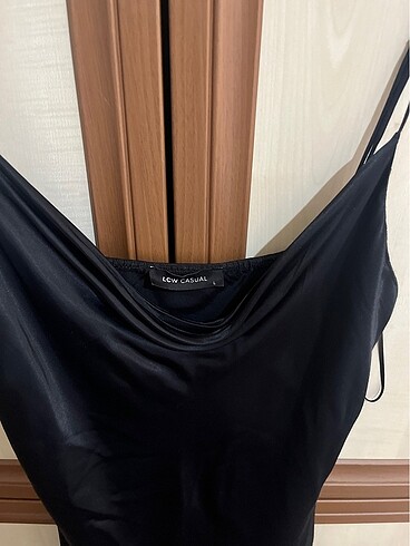LC Waikiki Saten elbise