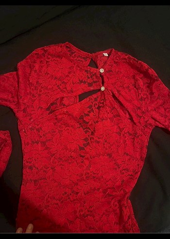 Dantel Detaylı Kırmızı Uzun Tulum - Görsel 3