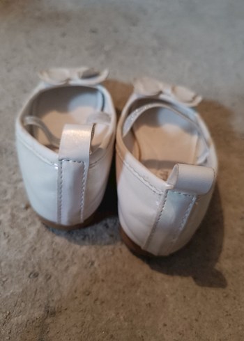 Kız Çocuk Beyaz Tokalı Babet - Görsel 4