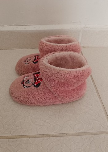 Kız Çocuk Pembe Nakışlı Sıcak Ev Terliği - Görsel 2