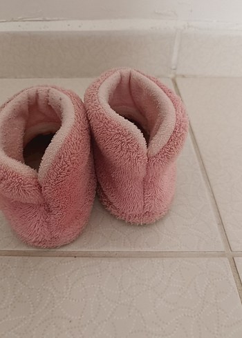 Kız Çocuk Pembe Nakışlı Sıcak Ev Terliği - Görsel 3