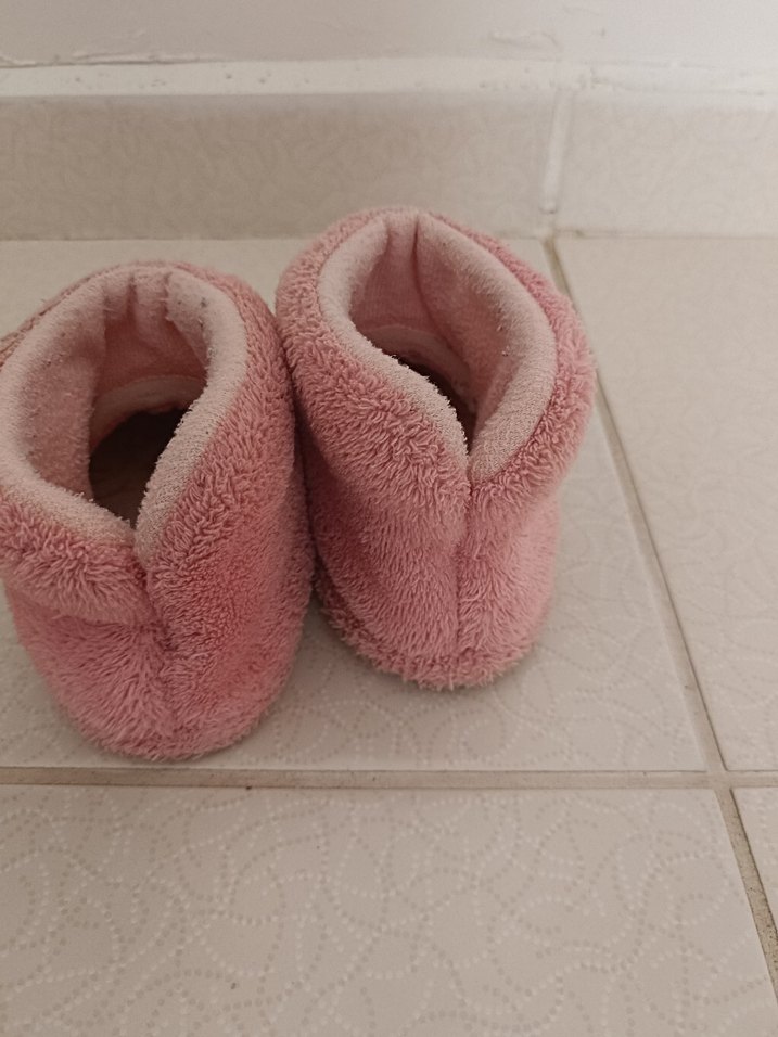 Kız Çocuk Pembe Nakışlı Sıcak Ev Terliği - Görsel 3