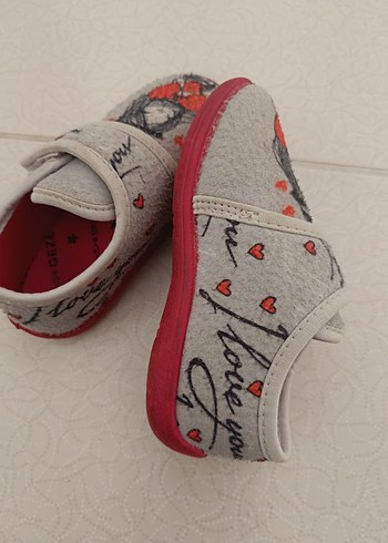 Kız Çocuk Gri Nakışlı Sıcak Terlik - Görsel 5