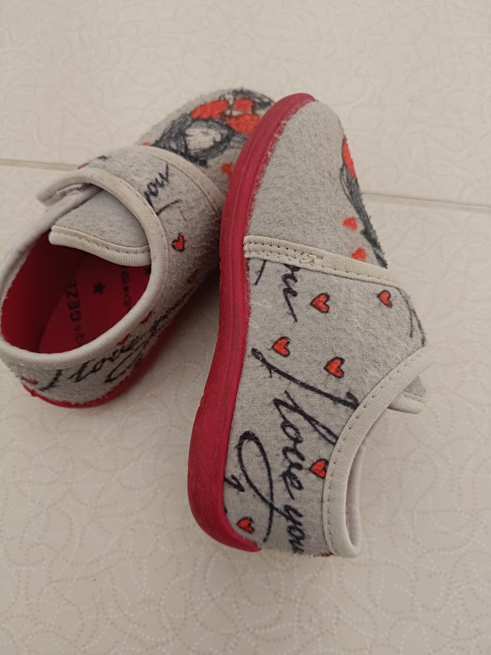 Kız Çocuk Gri Nakışlı Sıcak Terlik - Görsel 5