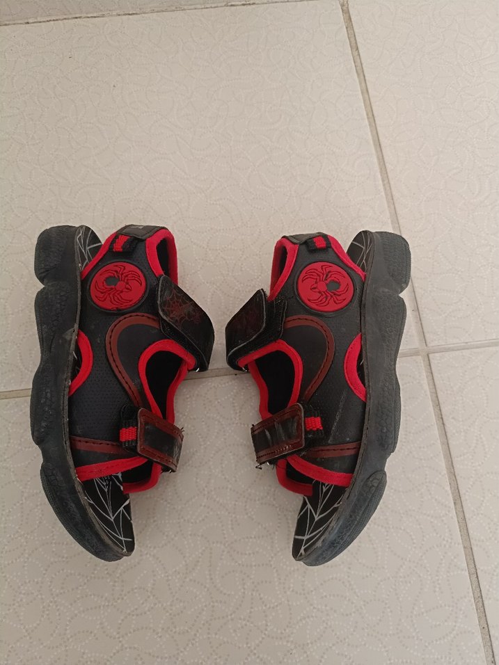 Kız Çocuk Kırmızı Yılan Desenli Tokalı Sandalet - Görsel 3