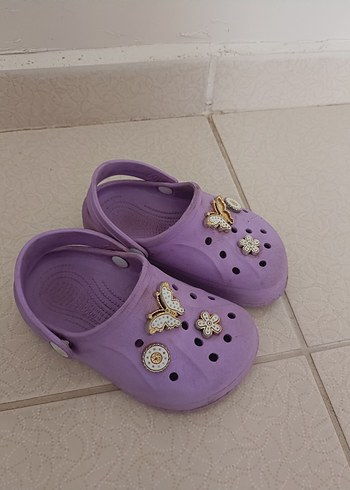 Kelebek İşlemeli Mor Kız Çocuk Terliği - Görsel 2