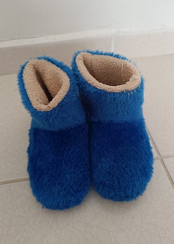 Kız Çocuk Mavi Peluş Ev Botu - Görsel 2