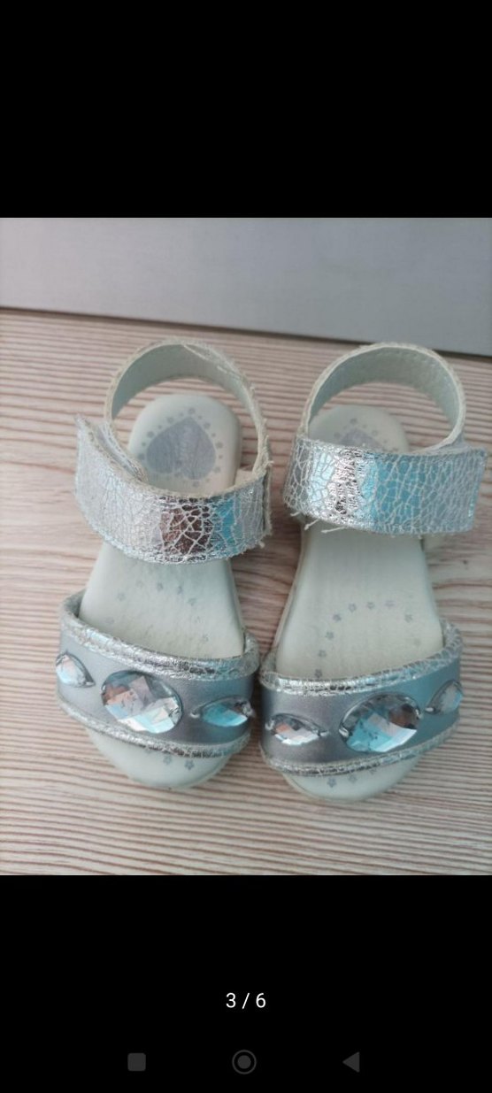 Kız Çocuk Gri Parlak Taşlı Terlik - Görsel 3