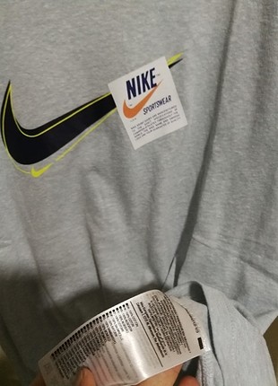 l Beden Nike tişört 