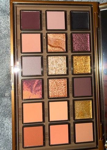 HUDA BEAUTY EM(POWER)ED Far Paleti - Görsel 2