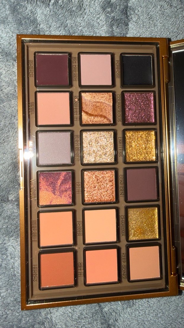 HUDA BEAUTY EM(POWER)ED Far Paleti - Görsel 2