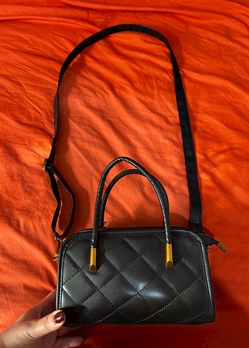 LC Waikiki Sik Siyah Kapitone Mini Canta