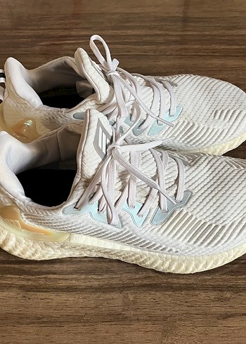 42 Beden beyaz Renk Adidas Alphaboost Erkek Koşu Ayakkabısı