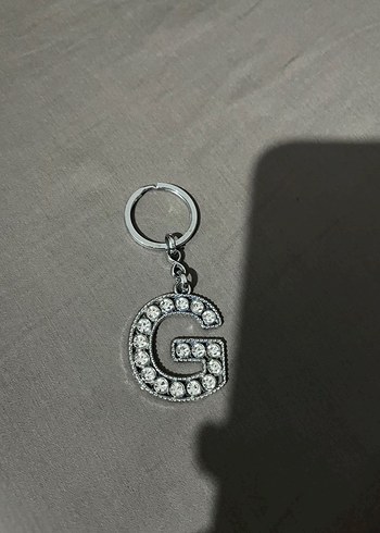 G Harfli Zincir Detaylı Gri Anahtarlık - Görsel 2