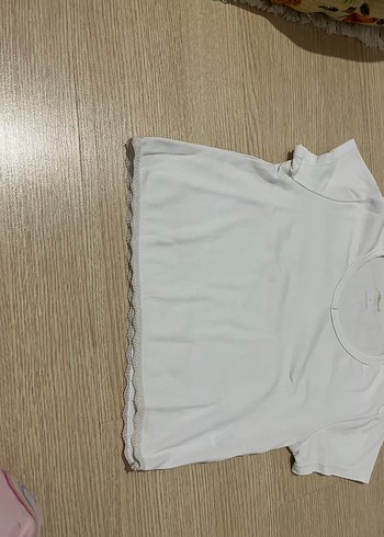 beyaz v yaka crop - Görsel 3