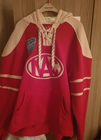 VINTAGE SWEATSHIRT