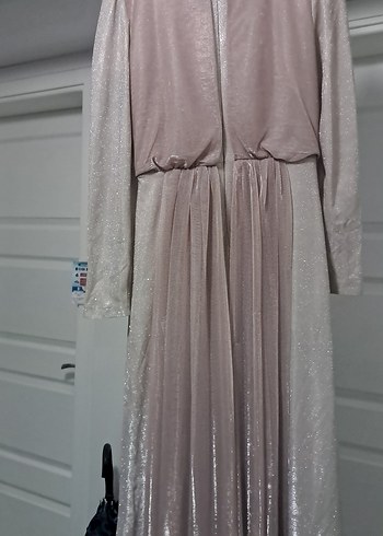 Uzun Kollu V Yakalı Bej Kadın Abiye Elbise - Görsel 4