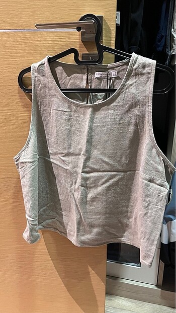 Stradivarious mint yeşili top