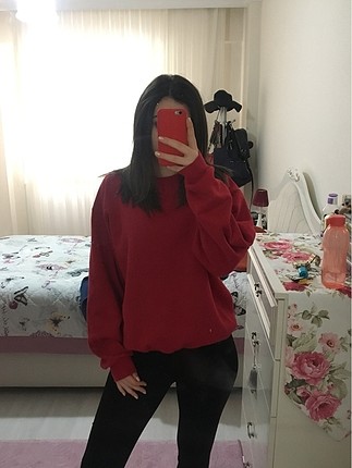 Kırmızı oversize sweat