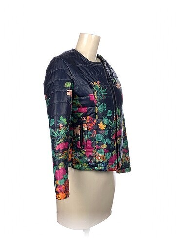 Diğer PreLoved Mont %70 İndirimli.