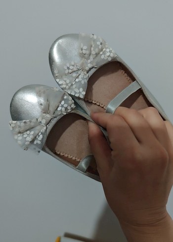 Beyaz Nakışlı Kız Babet Ayakkabı - Görsel 2