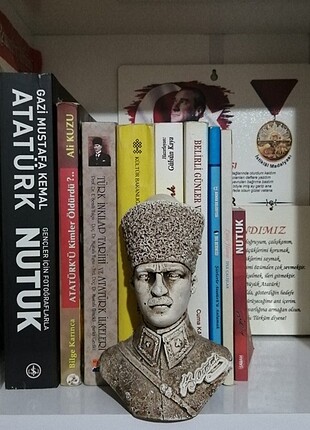 ATATÜRK BÜSTÜ BİBLO 