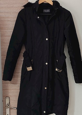 Siyah Uzun Kürklü Kadın Kışlık Mont - Görsel 2