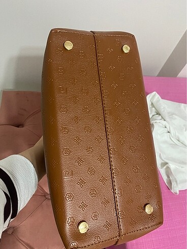 Beden Pierre cardin çanta