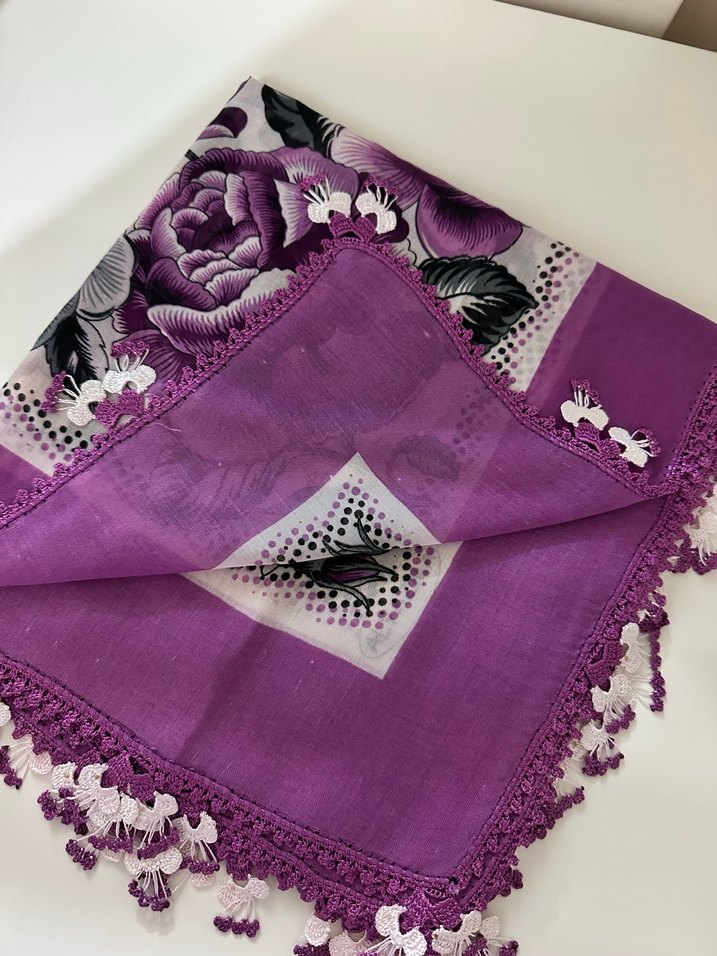 Dantel Kenarlı Parlak Mavi Kadın tülbent el işi çeyizlik - Görsel 5