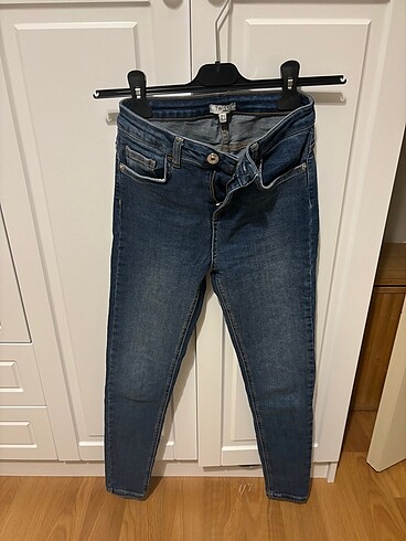 Twist jean