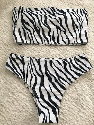 Zebra desenli bikini