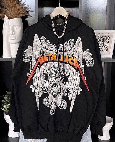 universal Beden Bershka model metallica sweatshirt