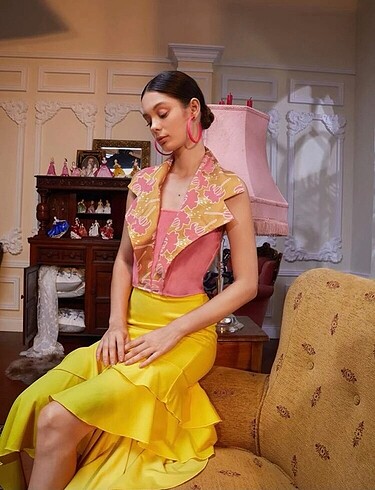 Shein yaka detay crop büstiyer