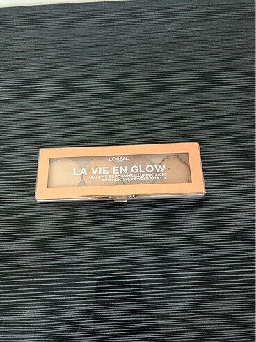Loreal la vıe en glow aydınlatıcı far - Görsel 6