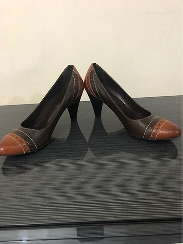 Temiz topuklu ayakkabı - Görsel 3