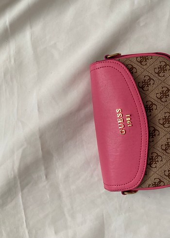 Guess Parisian Desenli Pembe Deri Çanta