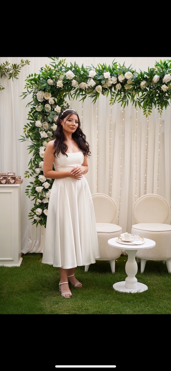 Beyaz Saten Elbise - Görsel 2