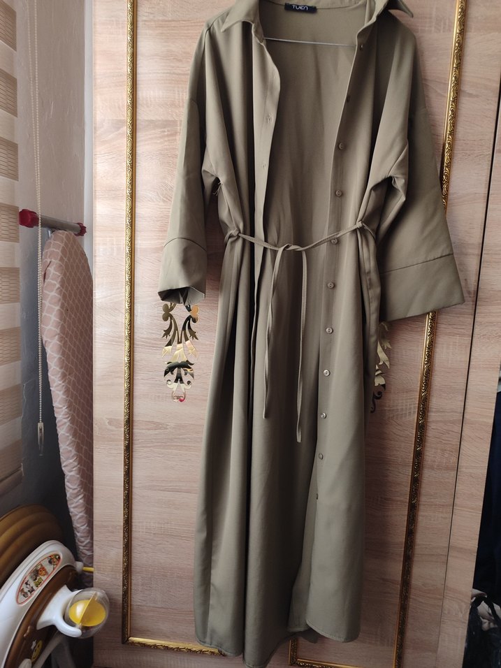 Kadın Bej Uzun Kemerli Elbise - Görsel 4