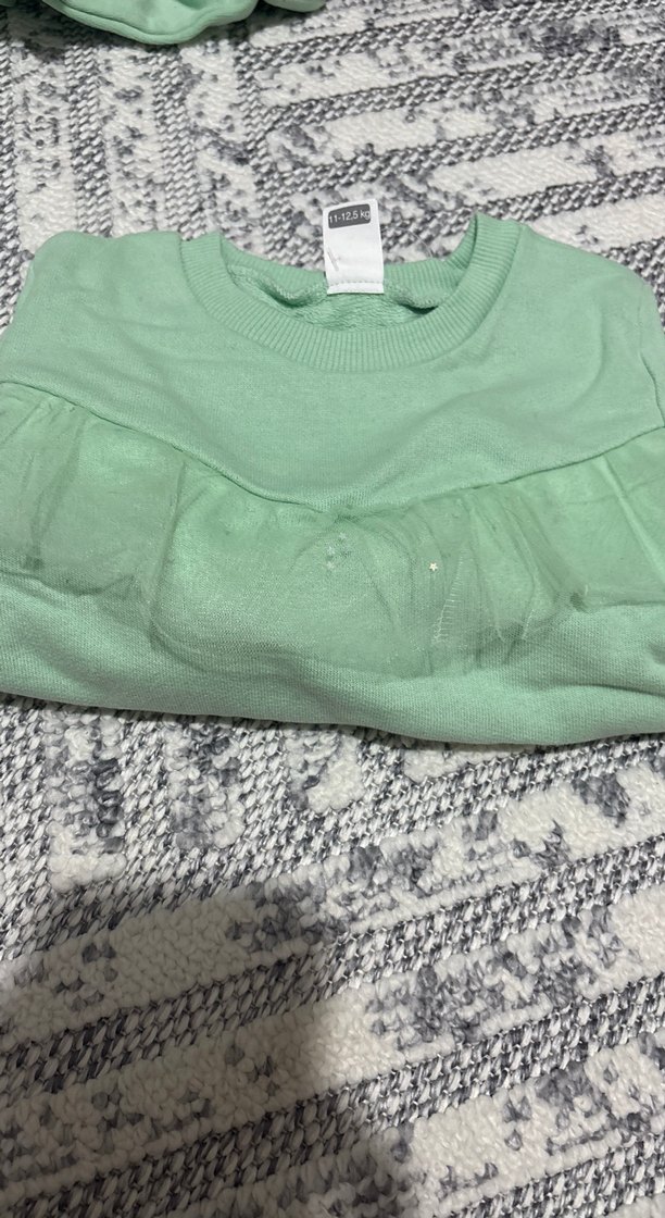 Nakışlı Payetli yeşil sweat - Görsel 3