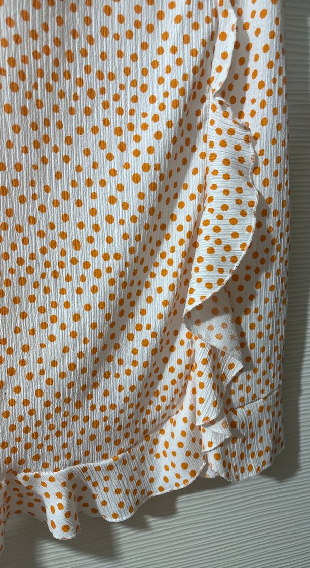 Puantiyeli V Yaka Midi Elbise - Görsel 2