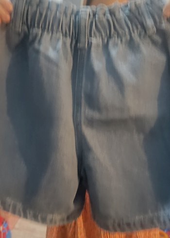 Kız Çocuk Gri Baskılı Kot Şort - Görsel 3