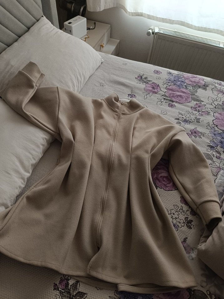 Bej Midi Kadın Fermuarlı Yüksek Yakalı Kaban - Görsel 4